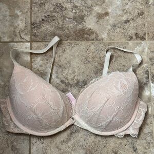 Victoria's Secret Lace Bra in Soft Pink and Cream
